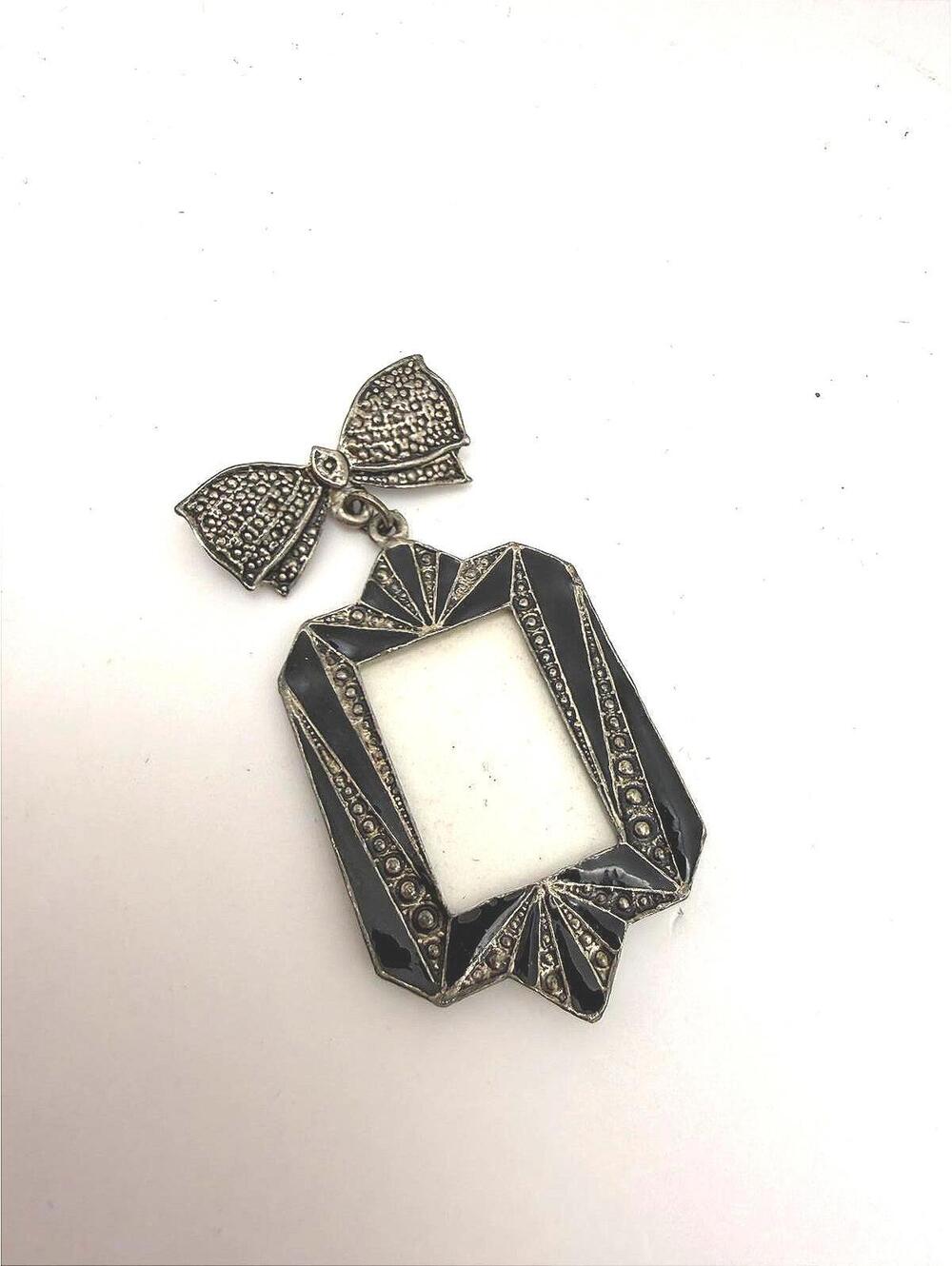 Vintage Style Black and Silver Bow Frame Pendant